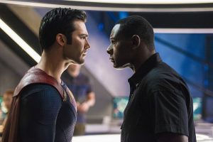 Supergirl -- "The Last Children of Krypton" -- Image SPG202b_0155 -- Pictured (L-R): Tyler Hoechlin as Clark/Superman and David Harewood as Hank Henshaw -- Photo: Diyah Pera/The CW -- ÃÂ© 2016 The CW Network, LLC. All Rights Reserved