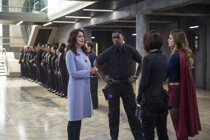Supergirl -- "Welcome to Earth" -- Image SPG203c_0110 -- Pictured (L-R): Lynda Carter as President Olivia Marsdin, David Harewood as Hank Henshaw, Chyler Leigh as Alex Danvers, and Melissa Benoist as Kara/Supergirl, -- Photo: Diyah Pera/The CW -- ÃÂ© 2016 The CW Network, LLC. All Rights Reserved