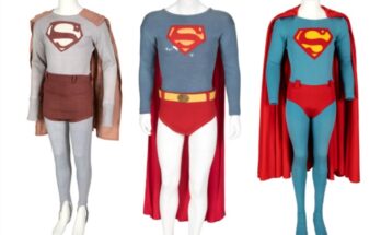Subasta trajes antiguos de Superman