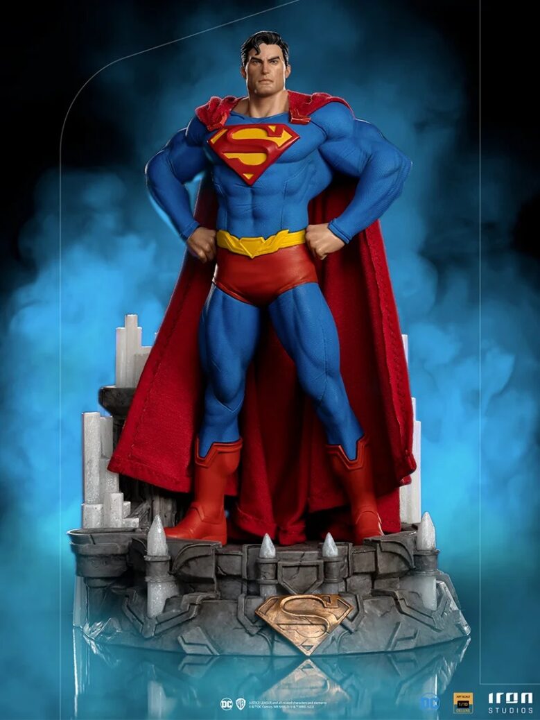 Figura de Superman Unleashed Deluxe de Iron Studios
