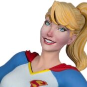 Figura de Supergirl de McFarlane Toys