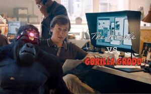 Los vídeos del rodaje de «The People Vs Gorilla Grodd» muestran a Grodd cantando a pleno pulmón y nos ofrecen un primer vistazo a Jimmy Olsen
